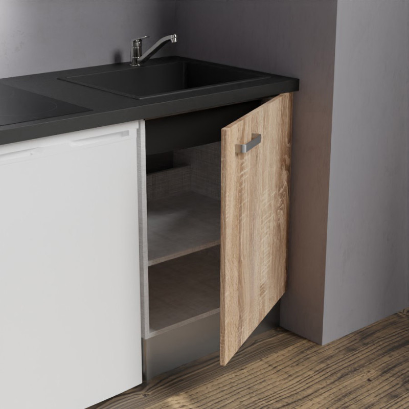 Zoom sur l'évier et le meuble bas sous évier de la kitchenette K02 - Coloris : évier noir - plan de travail noir - façade bois 