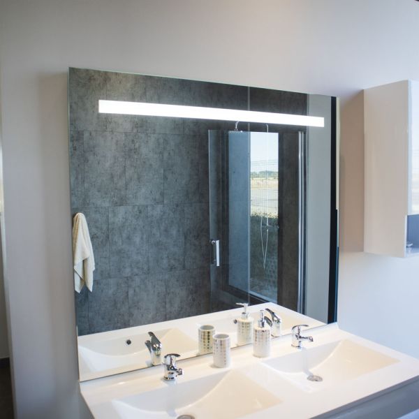 Miroir de salle de bain B.LIGHT 2 éclairant, moderne, interrupteur