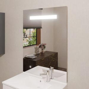 Miroir lumineux ELEGANCE 80x105 cm - éclairage LED central en haut du miroir - interrupteur sensitif en bas