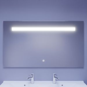 Miroir lumineux ELEGANCE 140x80 cm - bandeau LED central en haut du miroir - interrupteur sensitif en bas