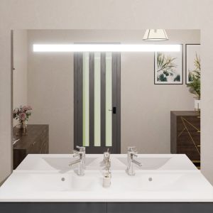 Miroir lumineux ELEGANCE 140x105 cm - bandeau LED central en haut du miroir - interrupteur sensitif en bas