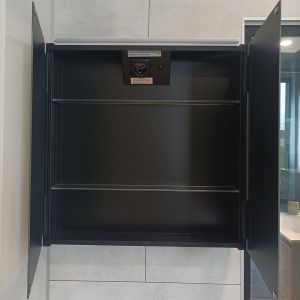 Armoire salle de bain MIRBOX  - 60 cm x 60 cm - portes miroir, éclairage LED, étagère de rangement et prise à l'intérieur