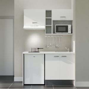 Kitchenette K13L-PT - 140 cm - plan stratifié, évier inox, électroménager inclus Kitchenette 140 cm grise K13L-PT, plan de travail stratifié blanc, plaque de cuisson, frigo et micro-ondes blanc