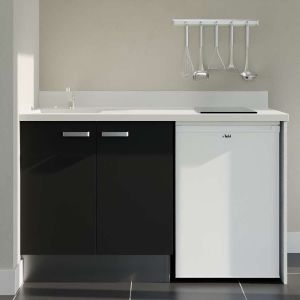 Kitchenette K17 - 140 cm avec plan monobloc évier intégré blanc, meuble façade en coloris noir et emplacement frigo top